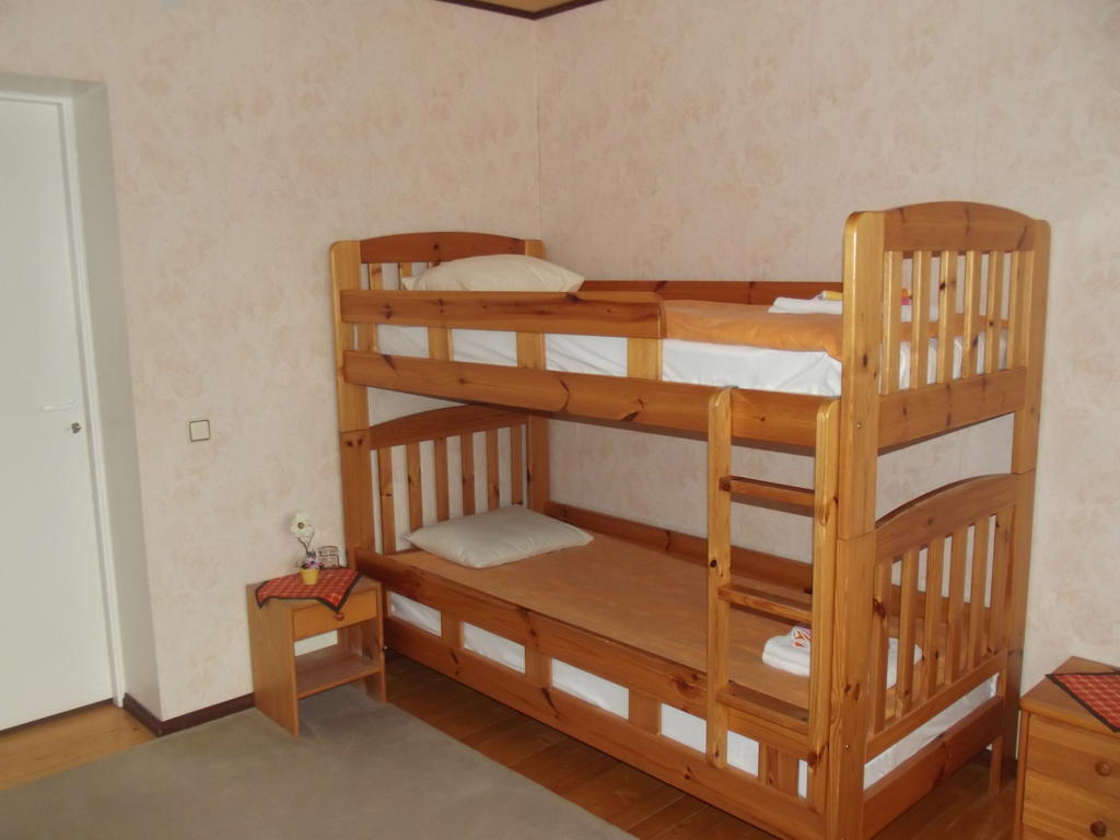 Kure Guesthouse Rahinge Номер фото
